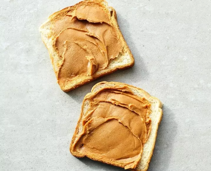 is peanut butter high in calories