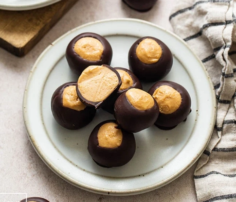 peanut butter balls chocolate