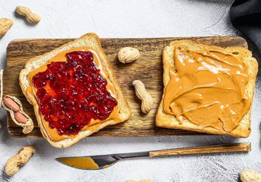 calories in peanut butter