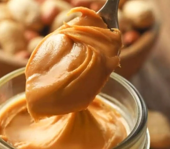 how many carbs is in peanut butter