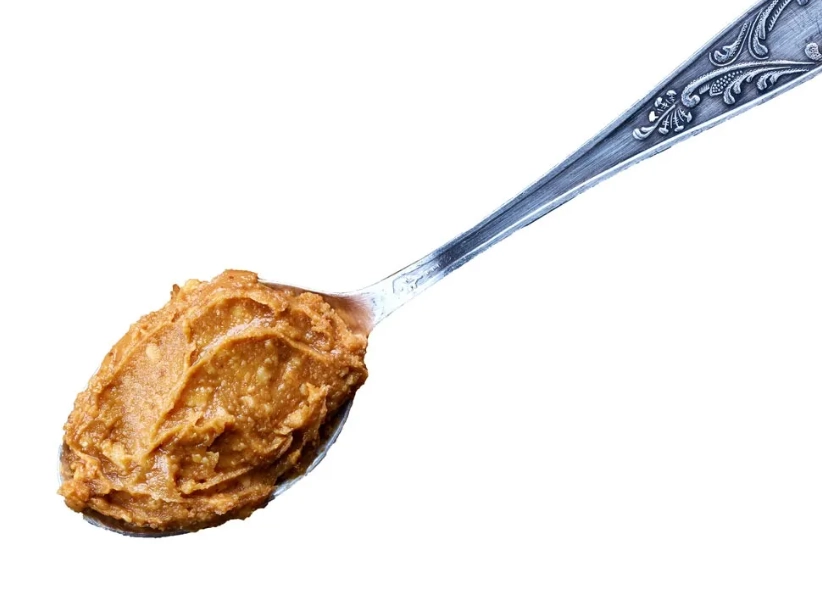 how many calories in a tablespoon of peanut butter