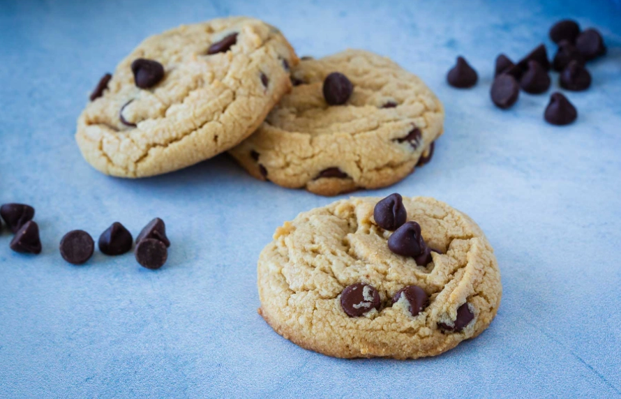 peanut butter chocolate chip cookies
