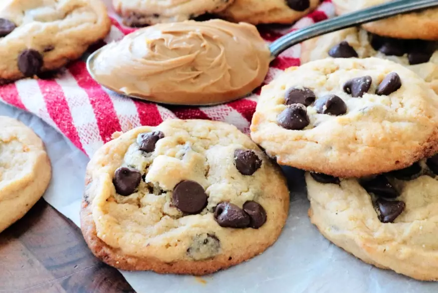 chocolate chip peanut butter cookies recipe